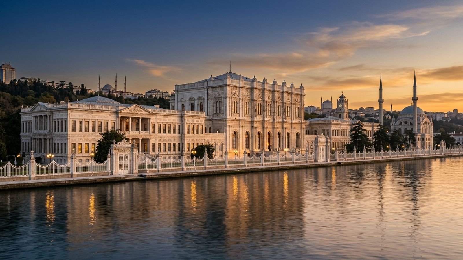 Dolmabahce Palace Museum Skip-the-Ticket-Line Entry with Audio Guide